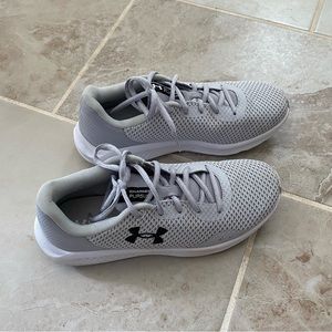 Under Armour Women’s Running Shoes, Size 8.5